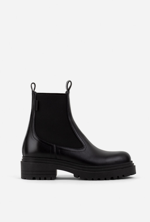 Ava black leather
chelsea boots /baize/