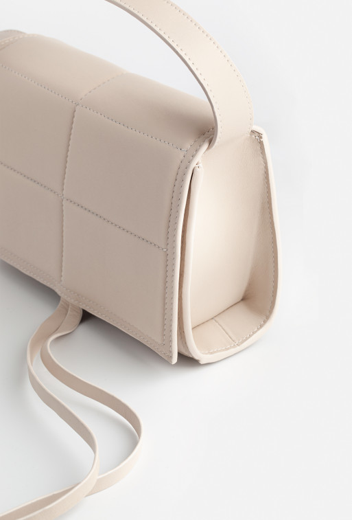 Vianne milk leather shoulder bag /gold/
