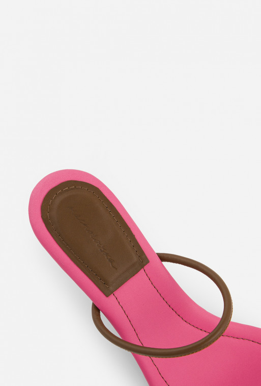 Bonnie pink leather
sandals