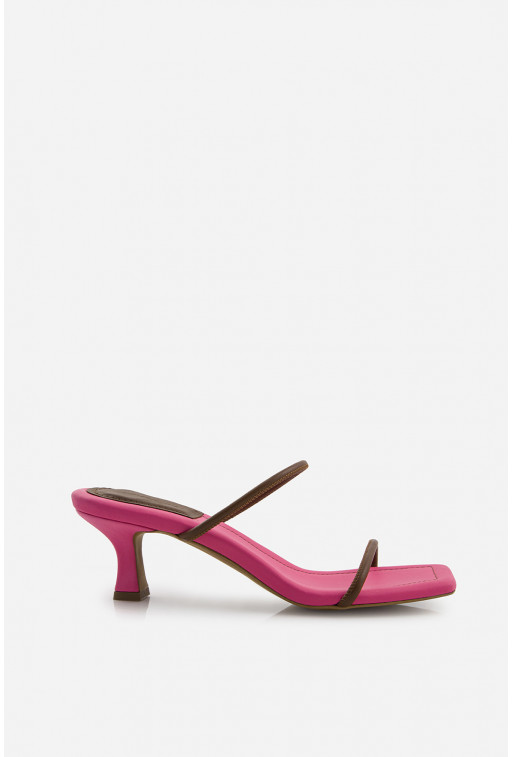 Bonnie pink leather
sandals
