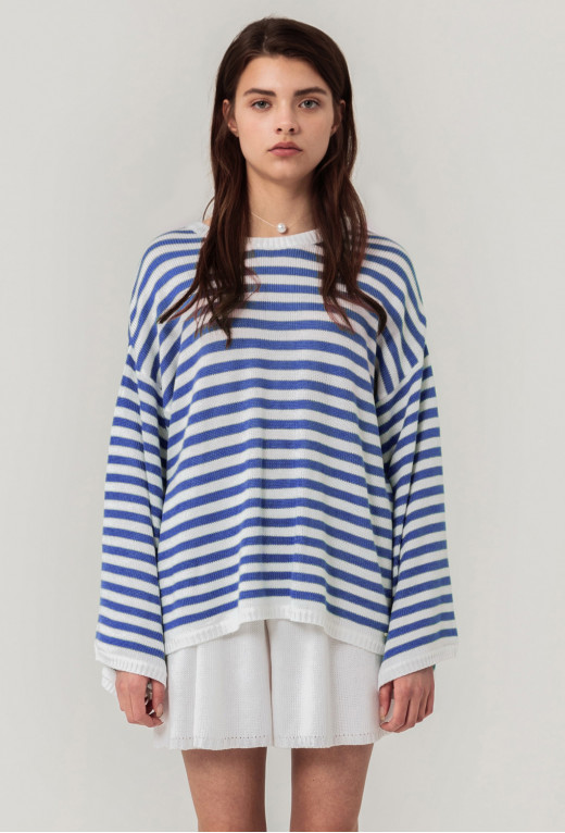 Lio white blue stripes
knit sweater