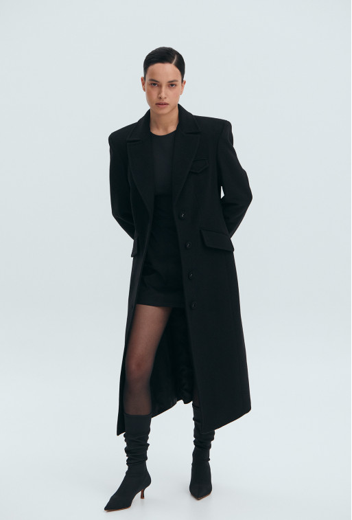 Black wool fitted coat