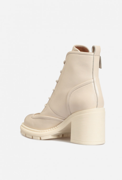 Ksenya milk leather ankle boots /baize/