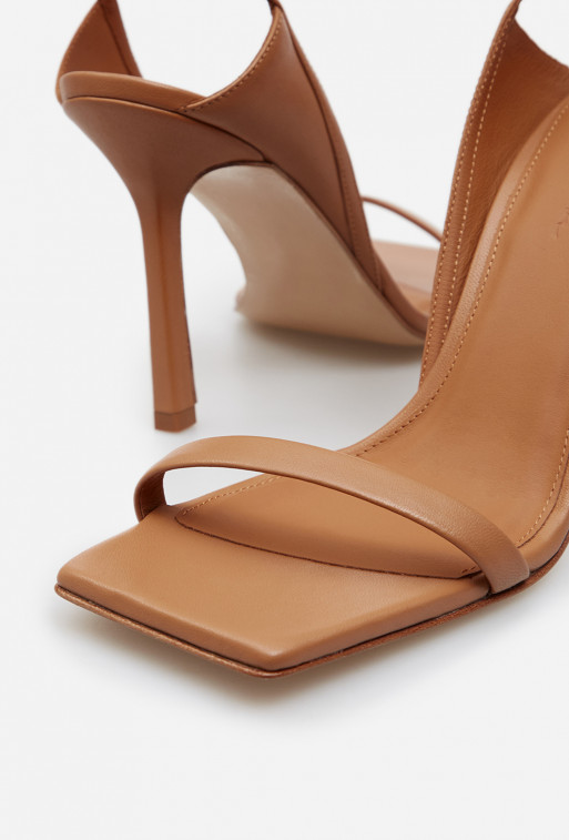 Bony brown leather
sandals /9 cm/