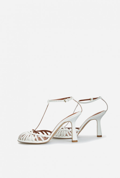 Goldie white patent-leather sandals /9 cm/