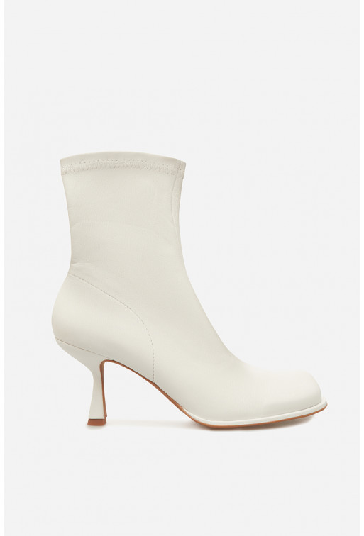 Blanca white leather ankle boots with zipper