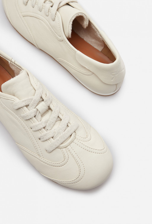 Bowley light leather sneakers