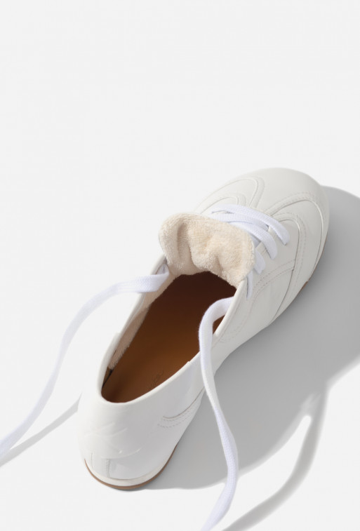 Bowley white leather sneakers
