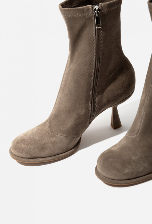 Blanca brown suede ankle boots