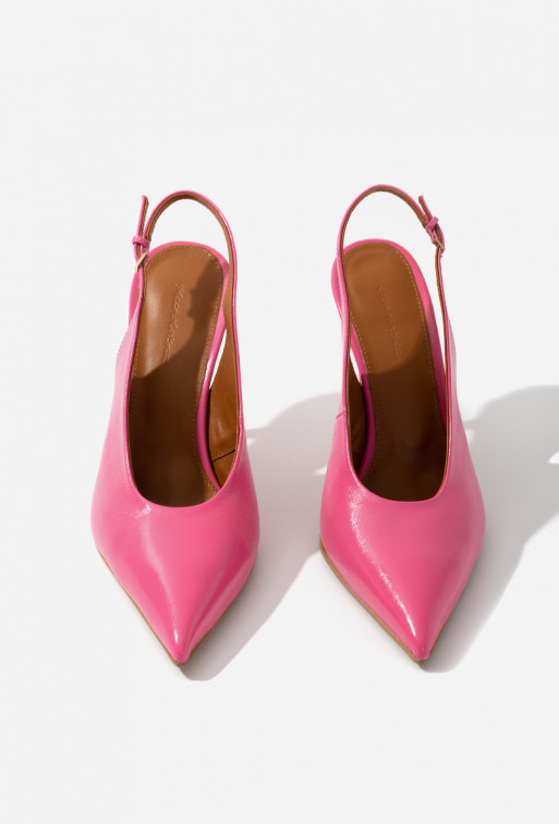 Roomy pink leather slingback shoes